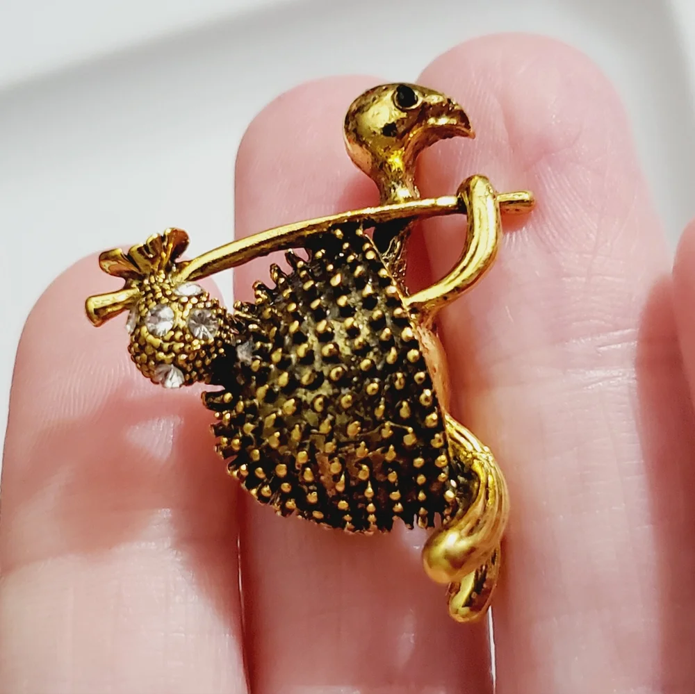 Vtg style turtle brooch pin crystals antique gold Adorable - Picture 3 of 9